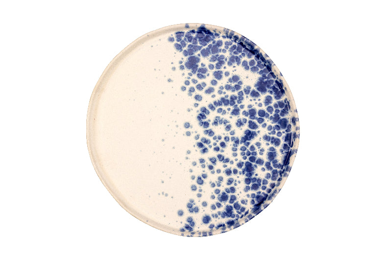 White charger plate with blue reactive dots 31cm